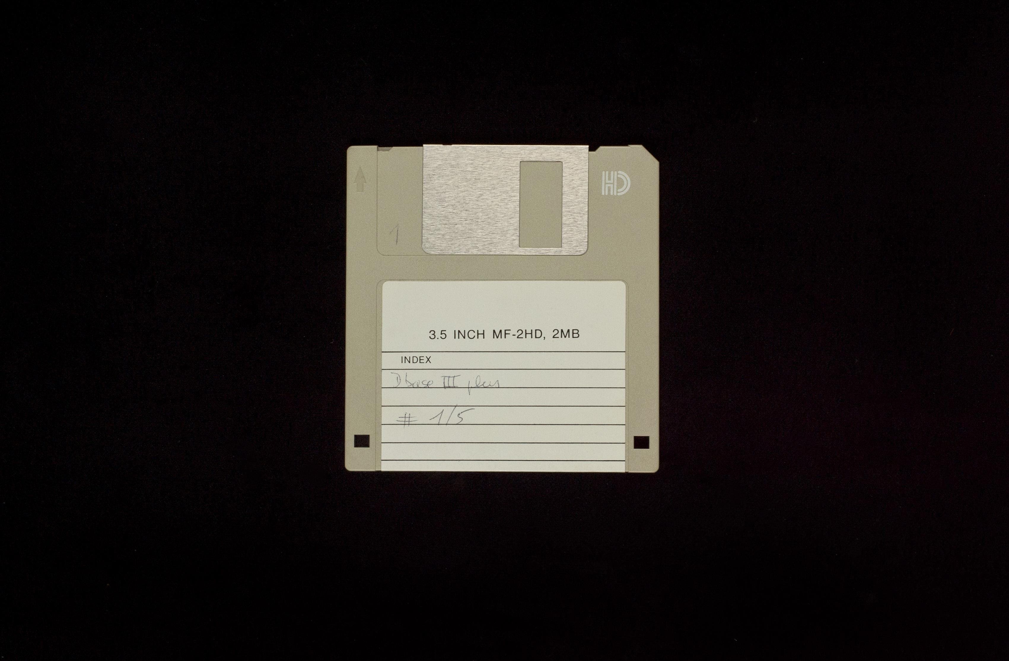 Elies Miniatures Diskette 17