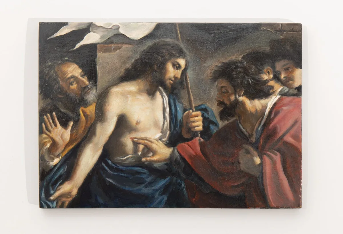 Michal Martychowiec, The incredulity of Saint Thomas: Limited by history, 2020: Reproduktion des Gemäldes vom ungläubigen Thomas hinter zerbrochenem Glas